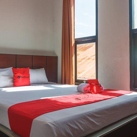 Reddoorz Near Jalan Sudirman Padang Hotel Exterior photo